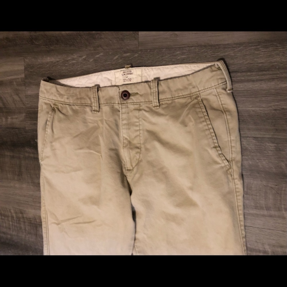 Hollister Khaki colored slim straight jeans. - Picture 3 of 8